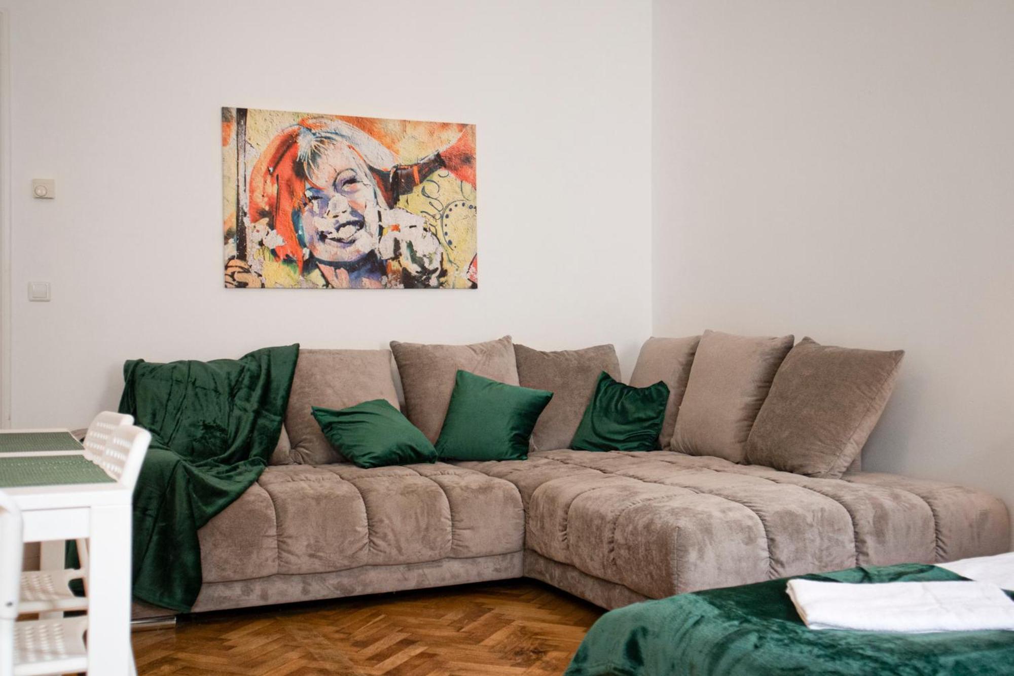 Prime Location & Peaceful Shared 2 Bedroom Apt With Backyard Vídeň Exteriér fotografie